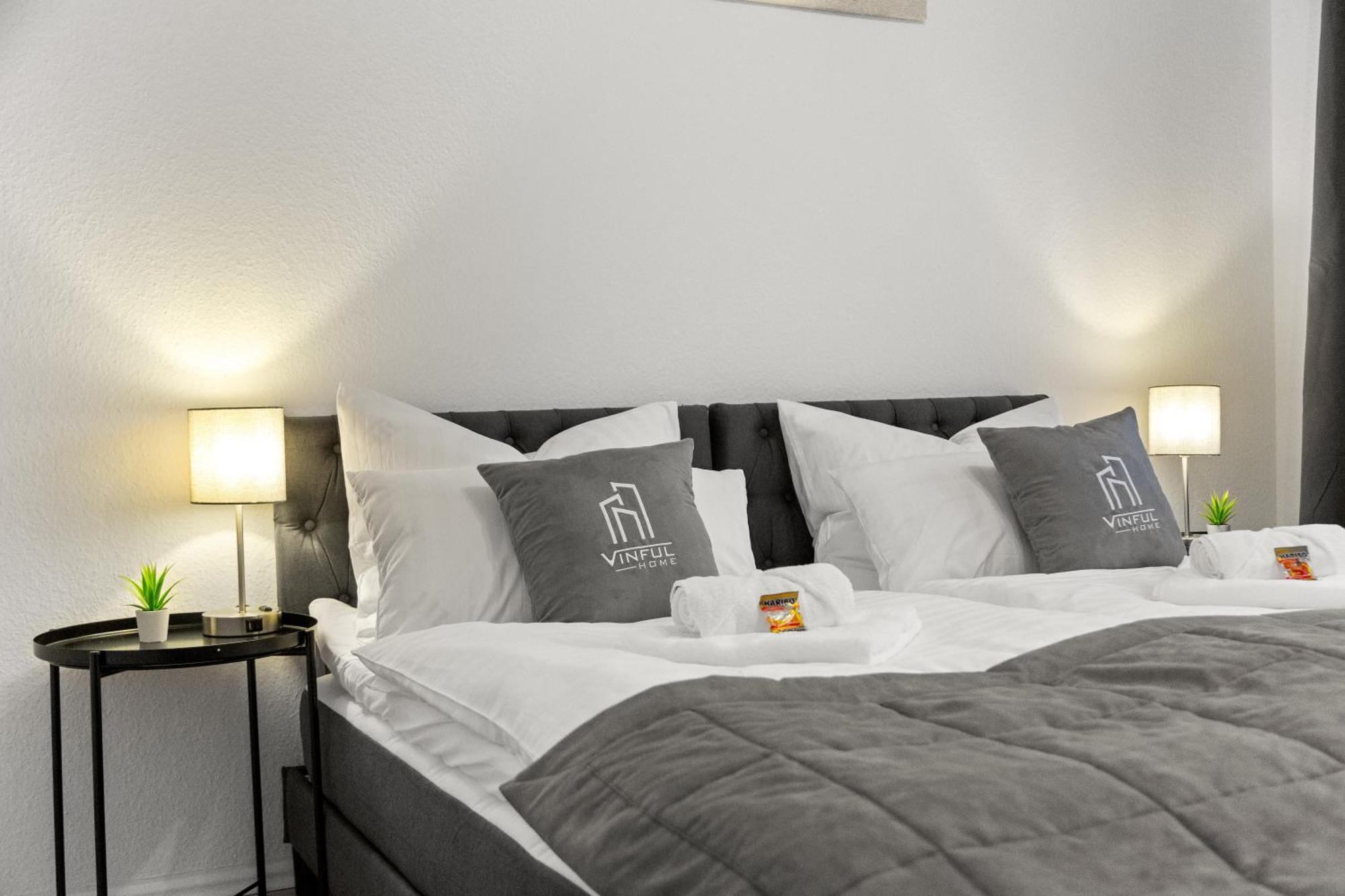 Vinful: Premium-Apartment Mit Balkon Und Parkplatz มึลไฮม์ อันแดร์ รัวร์ ภายนอก รูปภาพ