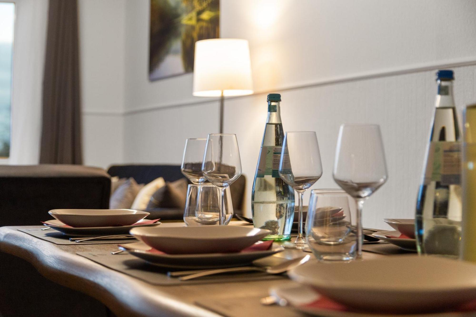 Vinful: Premium-Apartment Mit Balkon Und Parkplatz มึลไฮม์ อันแดร์ รัวร์ ภายนอก รูปภาพ